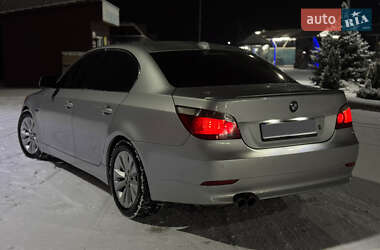 Седан BMW 5 Series 2004 в Сарнах