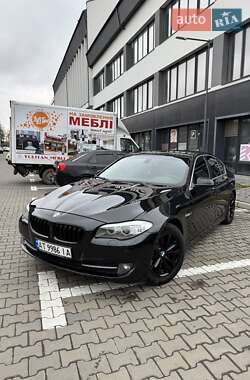 Седан BMW 5 Series 2010 в 