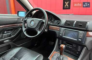 Седан BMW 5 Series 2002 в Киеве