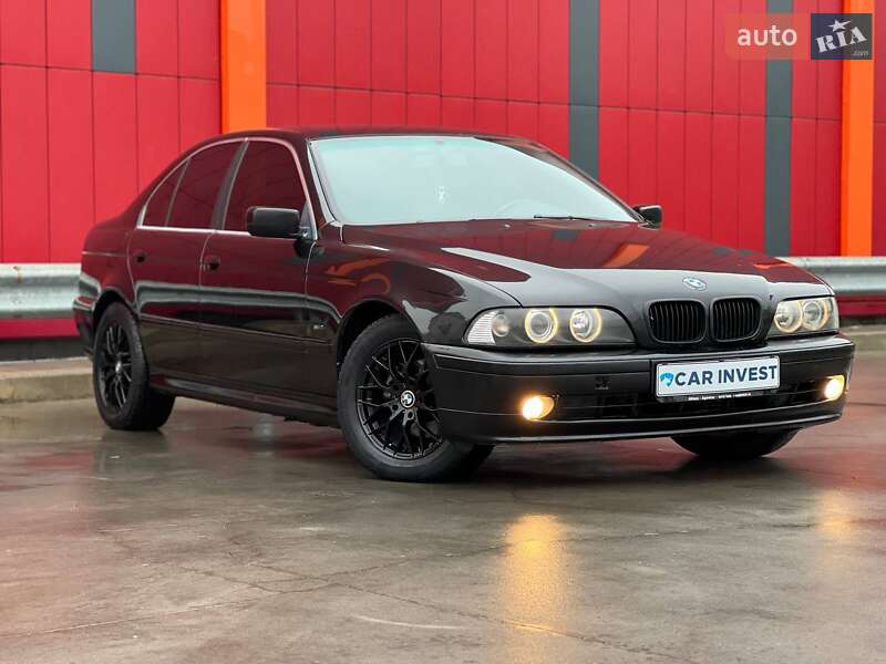 Седан BMW 5 Series 2002 в Киеве