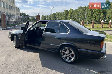 Седан BMW 5 Series 1988 в 