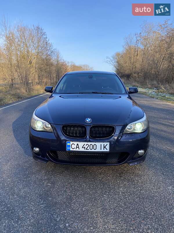 Седан BMW 5 Series 2003 в Софиевской Борщаговке