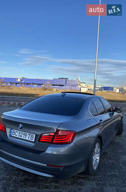 Седан BMW 5 Series 2011 в Стрию