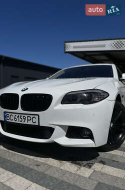 Седан BMW 5 Series 2012 в 