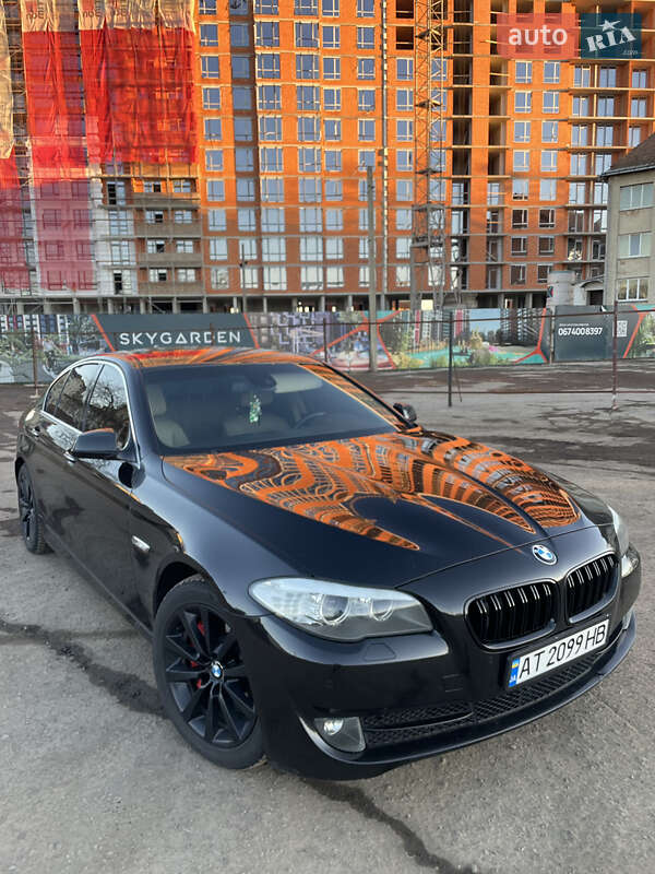 Седан BMW 5 Series 2010 в Ивано-Франковске