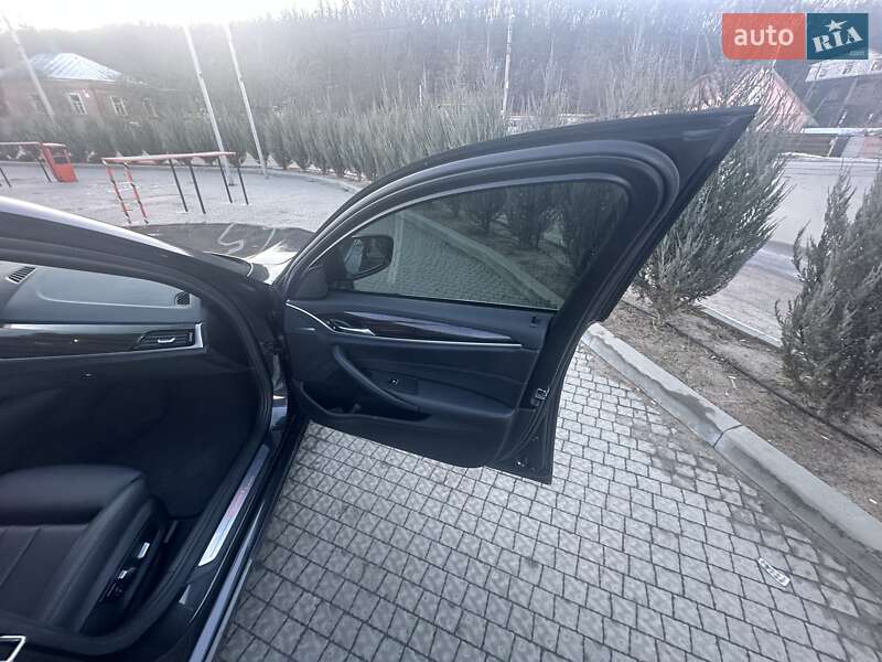 Седан BMW 5 Series 2019 в Полтаві