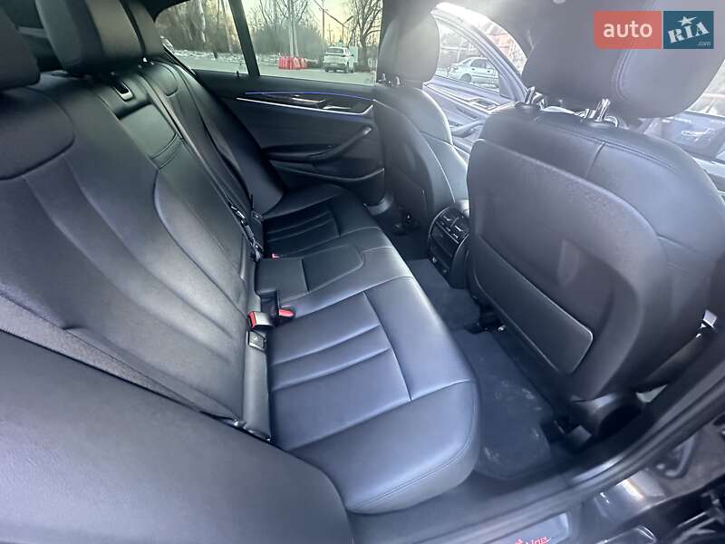 Седан BMW 5 Series 2019 в Полтаві
