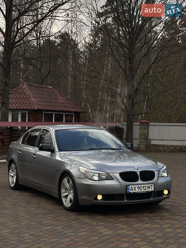 Седан BMW 5 Series 2004 в Олевске