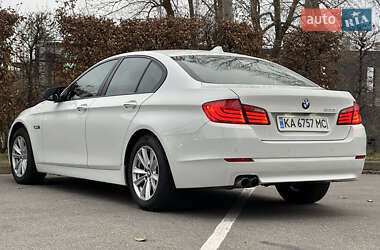 Седан BMW 5 Series 2010 в 