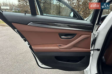 Седан BMW 5 Series 2010 в 
