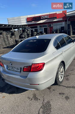 Седан BMW 5 Series 2011 в Хусте