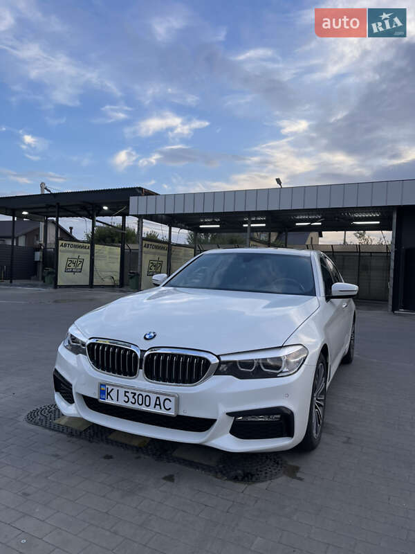 Седан BMW 5 Series 2017 в Киеве