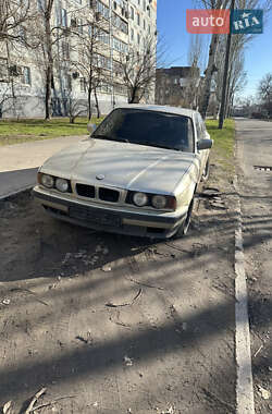 Седан BMW 5 Series 1988 в Запоріжжі