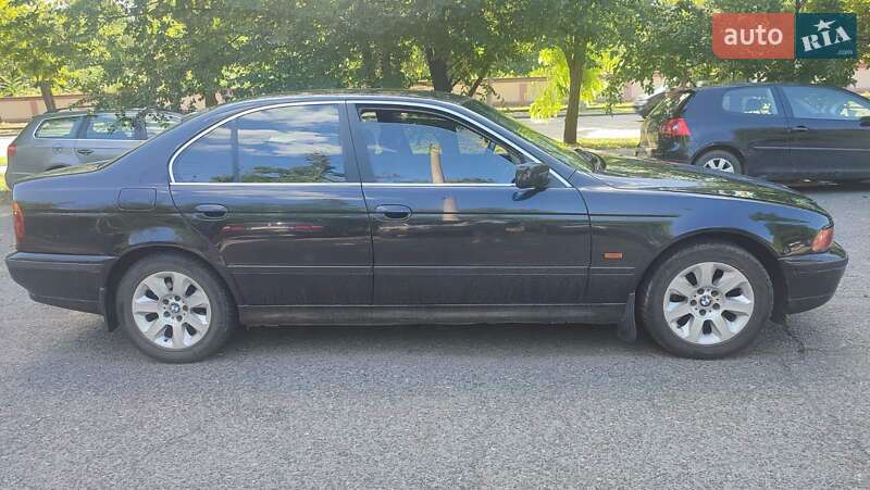 Седан BMW 5 Series 2000 в Одесі
