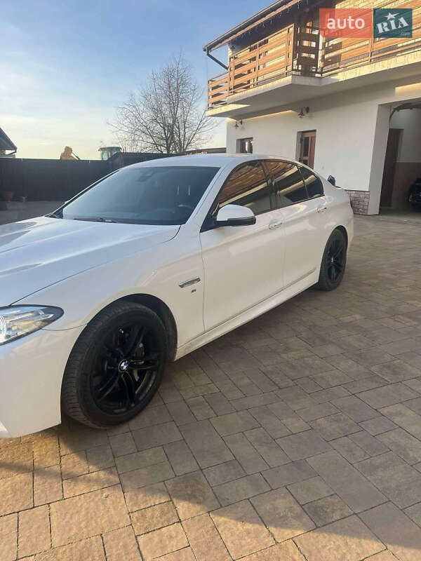 Седан BMW 5 Series 2015 в 