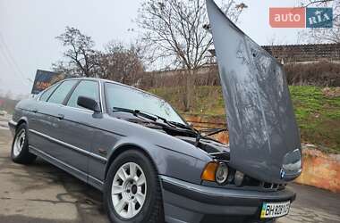 Седан BMW 5 Series 1990 в Одесі