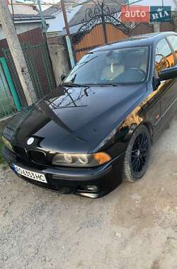 Седан BMW 5 Series 2001 в Ужгороді