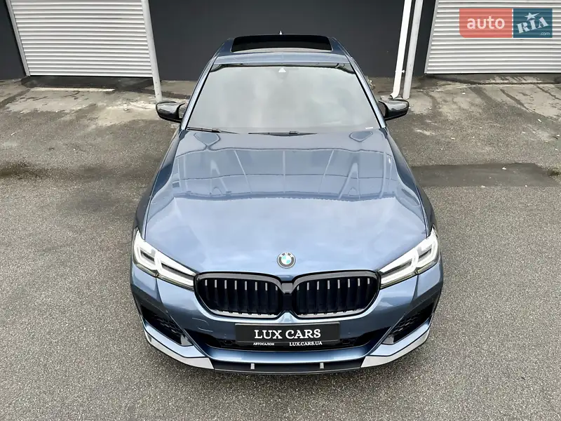 Седан BMW 5 Series 2022 в 