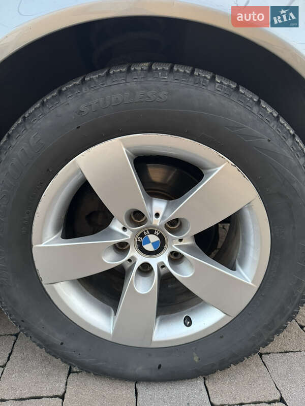 Седан BMW 5 Series 2002 в Иршаве