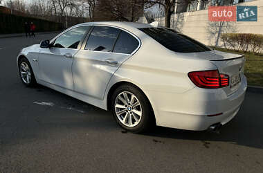 Седан BMW 5 Series 2012 в 