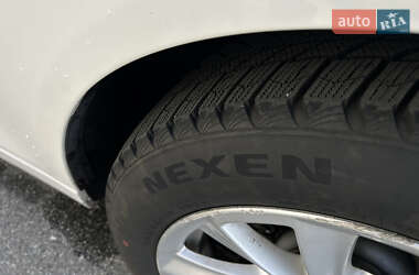 Седан BMW 5 Series 2012 в 