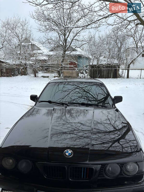 Седан BMW 5 Series 1995 в Косові