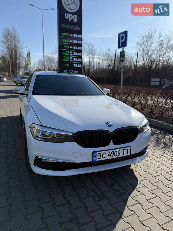 Седан BMW 5 Series 2018 в Львові