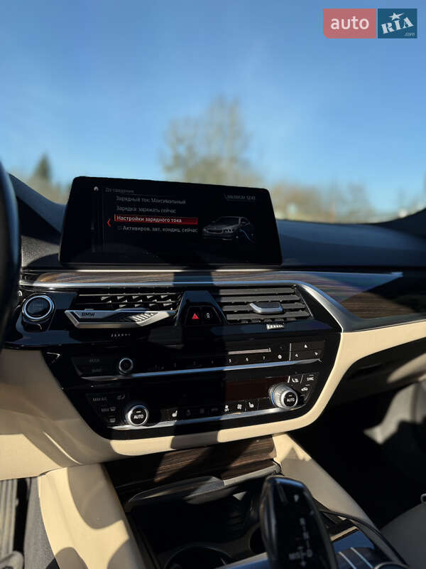 Седан BMW 5 Series 2018 в Львові