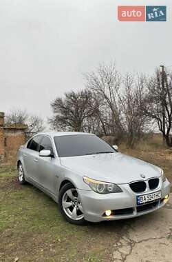 Седан BMW 5 Series 2007 в Олександрії