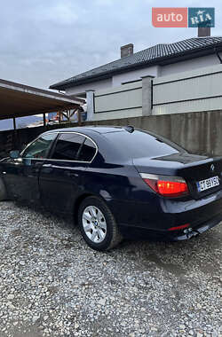 Седан BMW 5 Series 2005 в Перечине