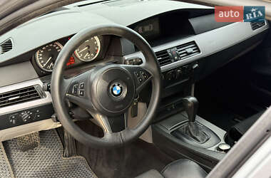 Седан BMW 5 Series 2004 в Кременце