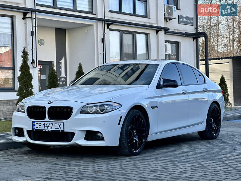 Седан BMW 5 Series 2012 в Чернівцях