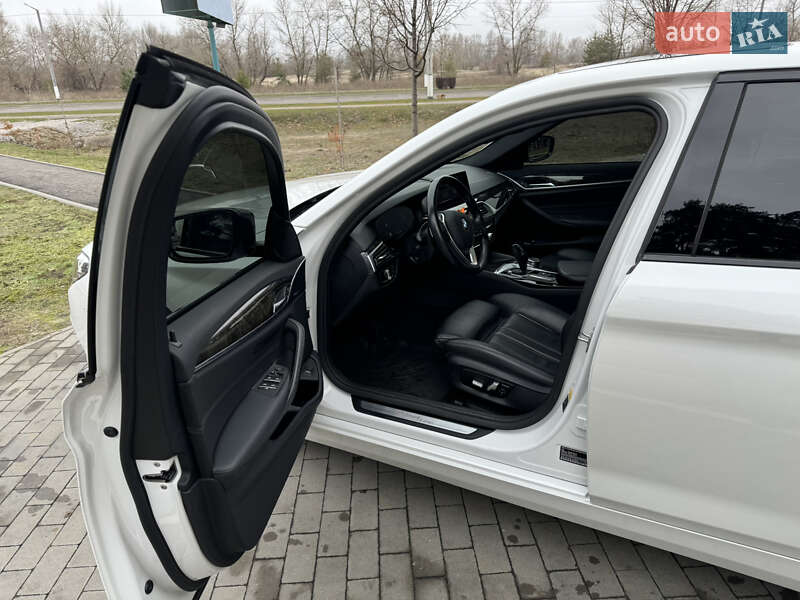 Седан BMW 5 Series 2019 в Киеве фото 22 Седан BMW 5 Series 2019 в Киеве