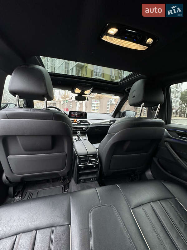 Седан BMW 5 Series 2019 в Киеве фото 40 Седан BMW 5 Series 2019 в Киеве
