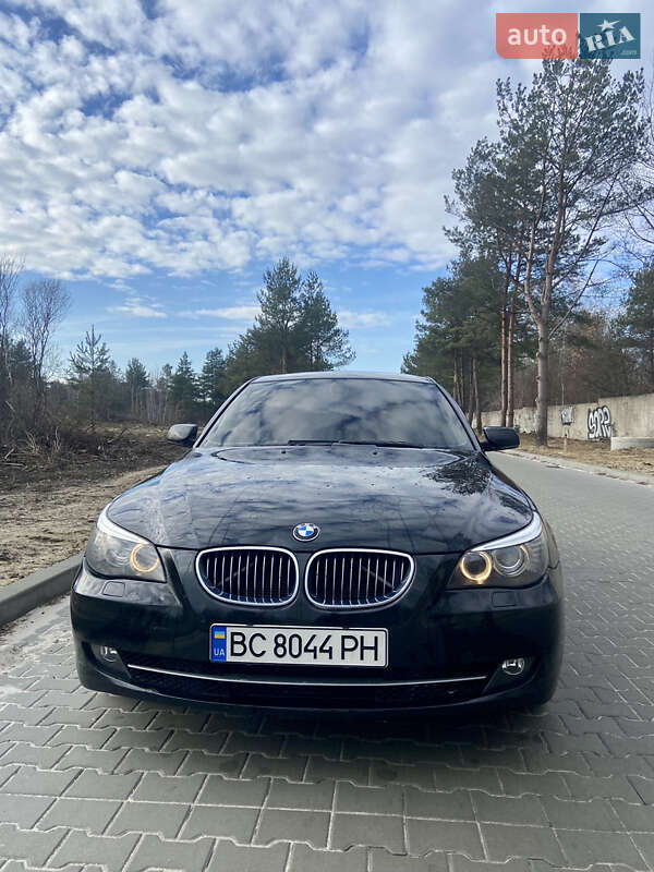 Седан BMW 5 Series 2008 в Львові