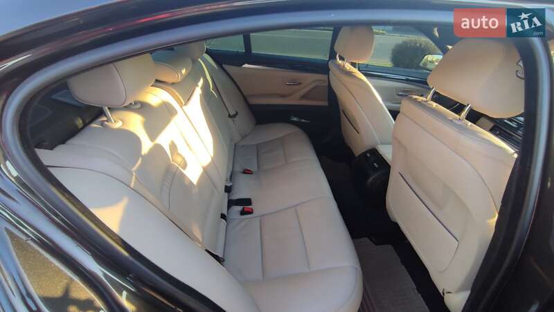 Седан BMW 5 Series 2014 в Дрогобичі