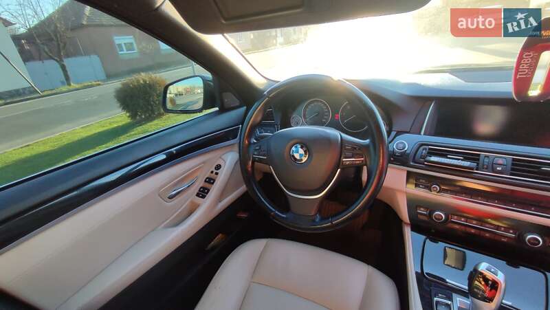 Седан BMW 5 Series 2014 в Дрогобичі