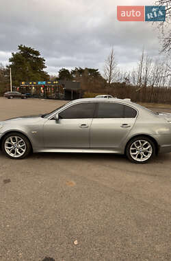Седан BMW 5 Series 2005 в Умані