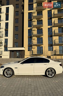 Седан BMW 5 Series 2014 в Пустомитах