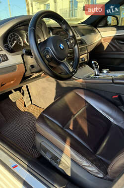 Седан BMW 5 Series 2014 в Пустомитах