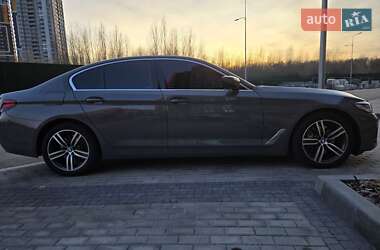 Седан BMW 5 Series 2021 в 
