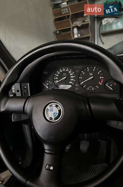 Седан BMW 5 Series 1993 в 