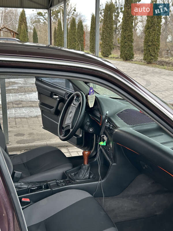 Седан BMW 5 Series 1994 в Дубно