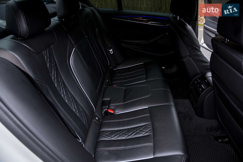 Седан BMW 5 Series 2018 в Житомирі