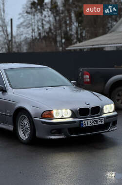 Седан BMW 5 Series 1996 в Обухове