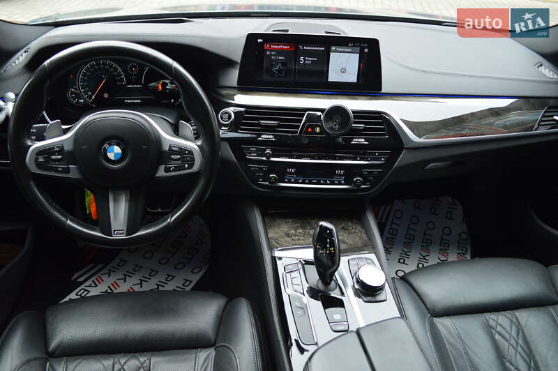 Седан BMW 5 Series 2017 в Львові