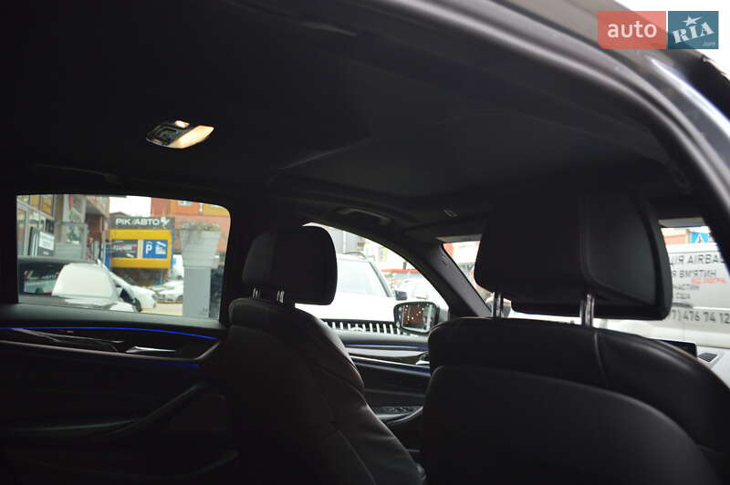 Седан BMW 5 Series 2017 в Львові