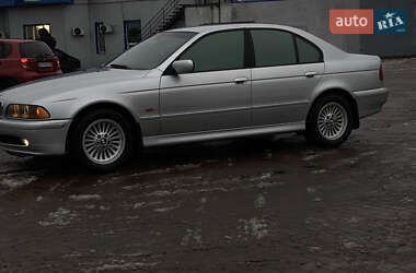 Седан BMW 5 Series 2000 в Ровно