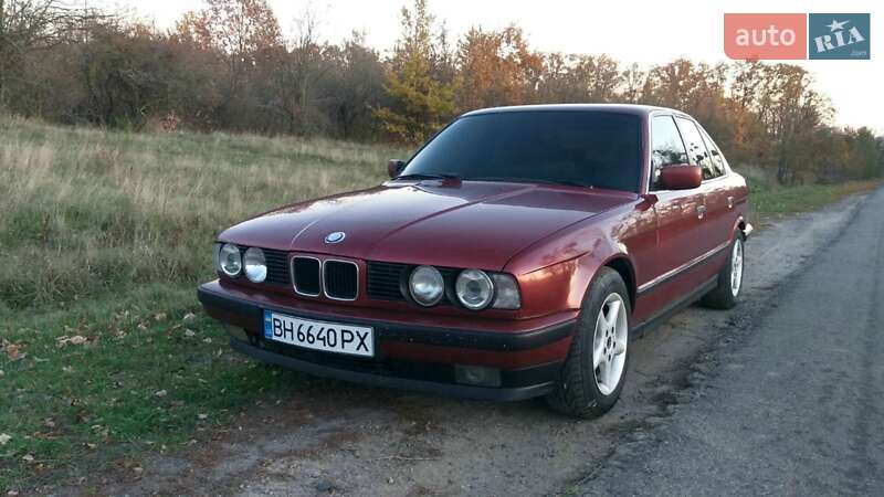 Седан BMW 5 Series 1994 в Бару