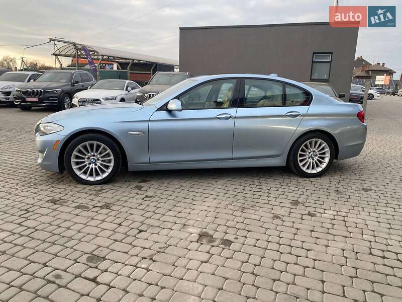 Седан BMW 5 Series 2012 в Львові